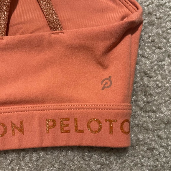 Women’s Peloton Strappy Sparkly Sports Bra Rust Orange Size M - Picture 7 of 8